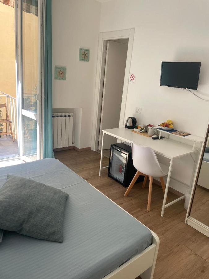 Gasthof Colombo 32 Affittacamere La Spezia